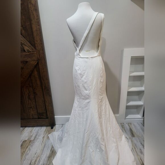 Mac Duggal ONE SHOULDER JERSEY MERMAID GOWN NWT Size 8 White (26266) - Picture 4 of 5